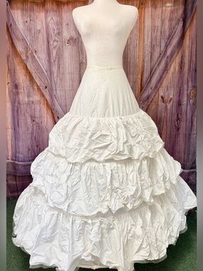 Vintage 40s-50s hoop skirt-wedding full slip
